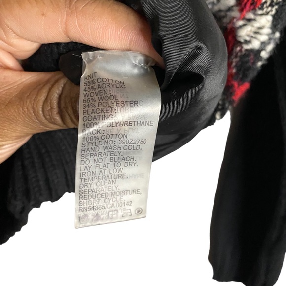 Peter Nygard Women's Patterned Wool Knit Jacket - Picture 6 of 7